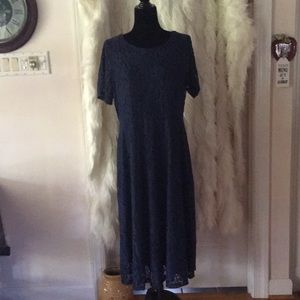 Suzanne Betro lace overlay dress